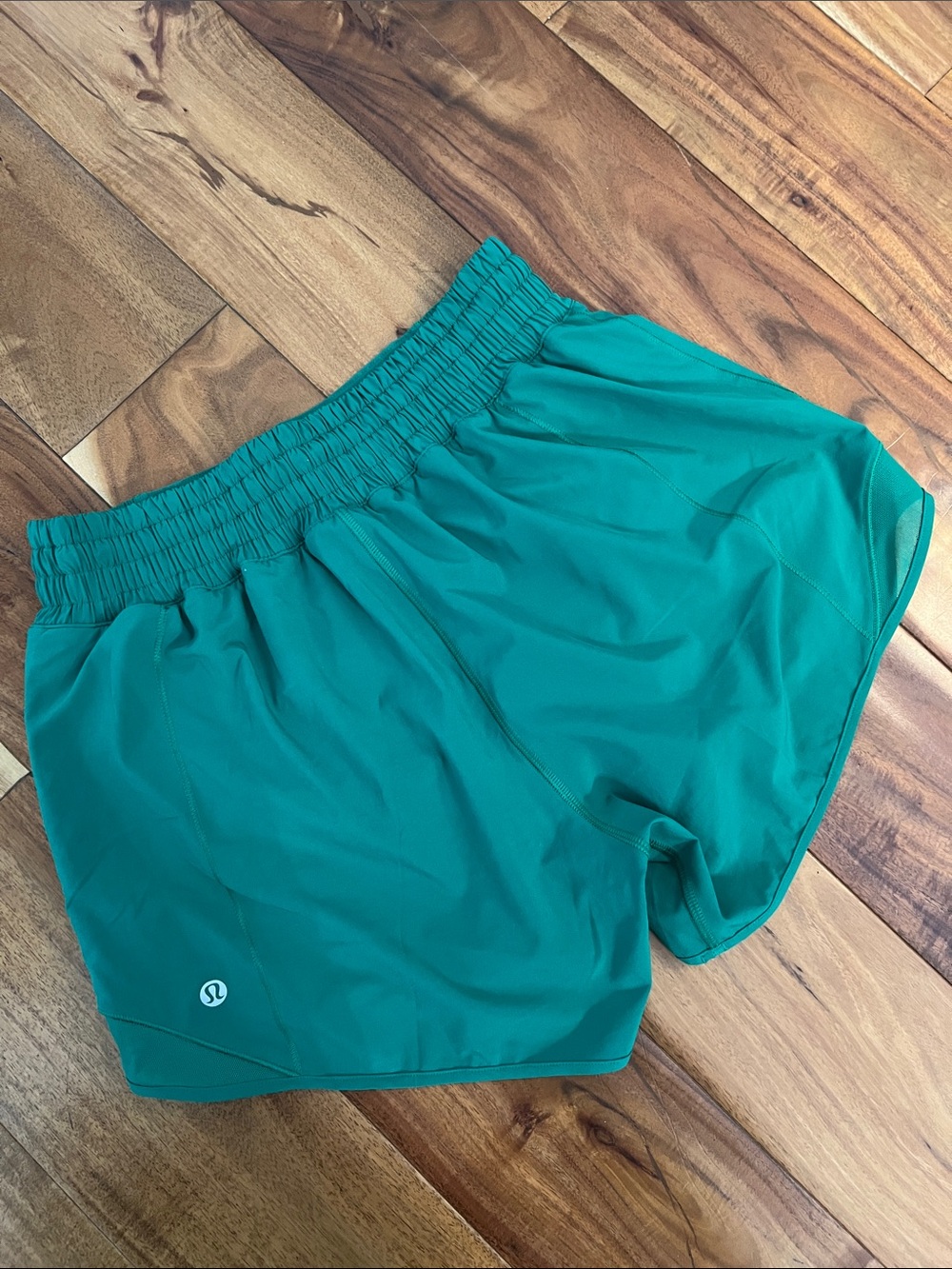 Lululemon Hotty Hot Shorts 4” Raceway Green